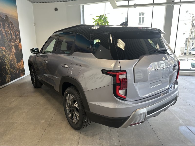 KGM Torres Style FWD AT 2DE