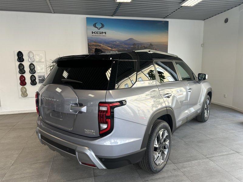 KGM Torres Style FWD AT 2DE