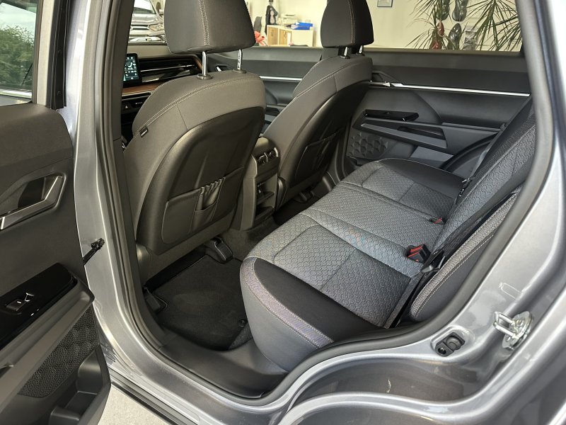 KGM Torres Style FWD AT 2DE