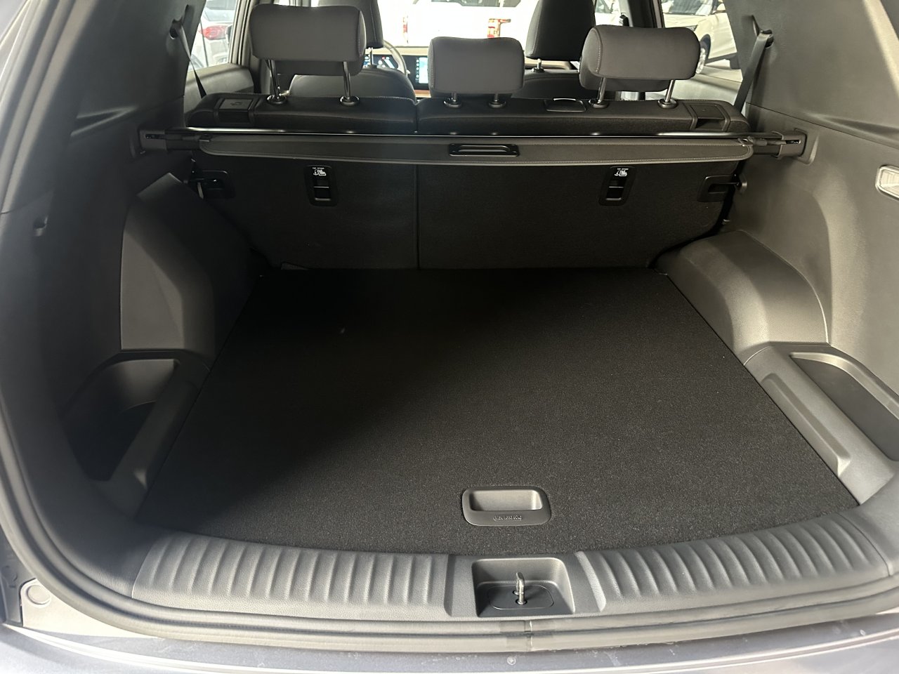 KGM Torres Style FWD AT BAS E16